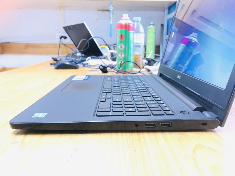 Laptop Dell cũ 3552